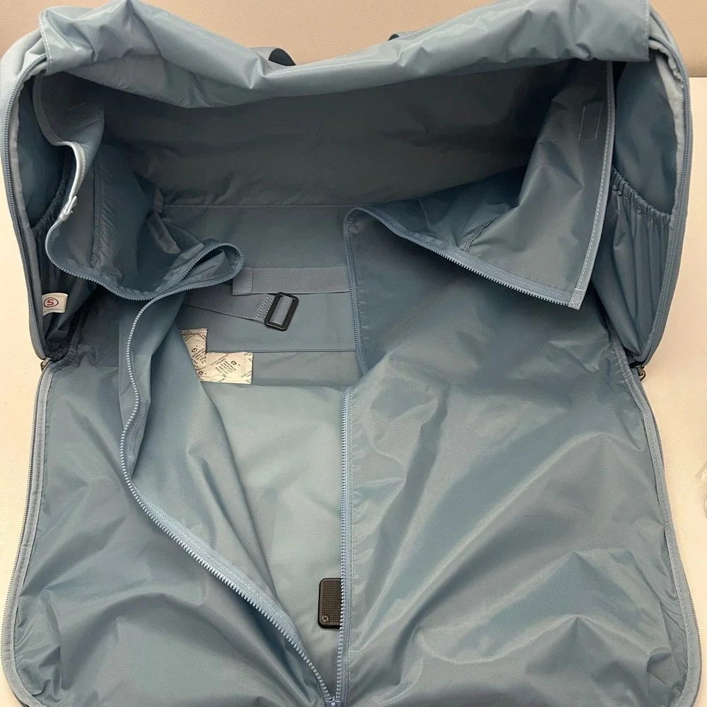 Stitch Golf Ultimate Garment Duffle Bag Steel Blue Skies Convertible Ruth Lake